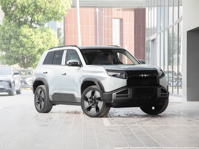 FCB TAI3 501KM 4WD Ultra 2025 - 1