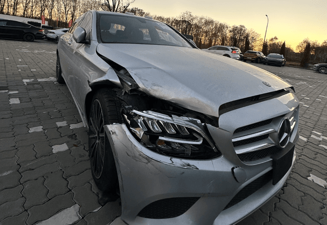 Mercedes-Benz C 300 2019 - 2