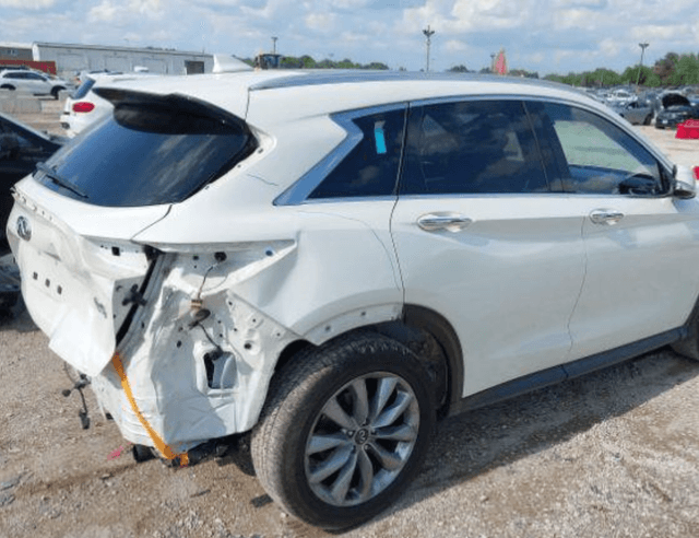 INFINITI QX50 ESSENTIA 2021 - 3