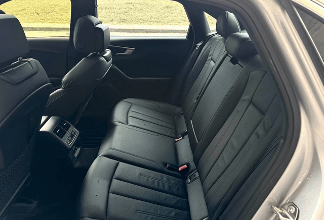 AUDI A4 PREMIUM PLUS 2018 - 17