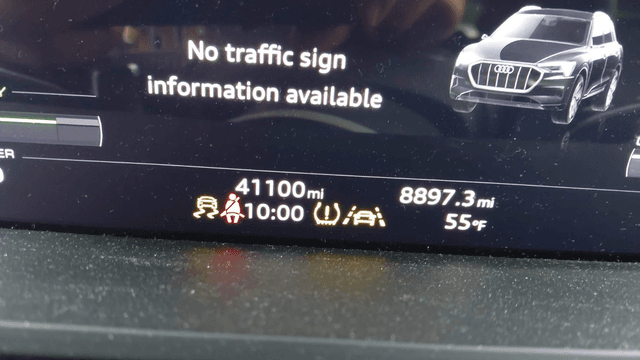 AUDI E-TRON PREMIUM PLUS 2020 - 13
