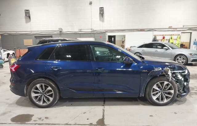 AUDI E-TRON PREMIUM PLUS 2021 - 7